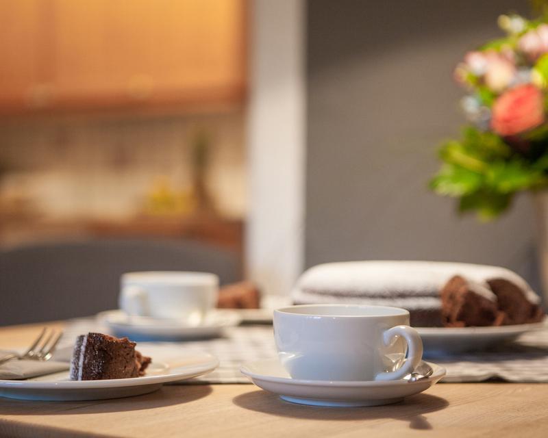 Wunderschön gedeckter Kaffeetisch