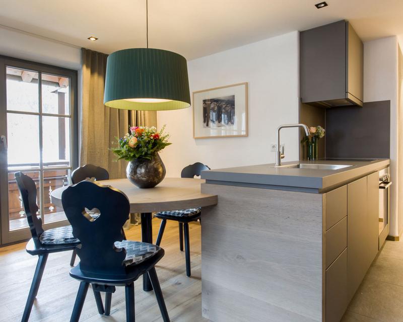 Essbereich und Küche der Ferienwohnung drei